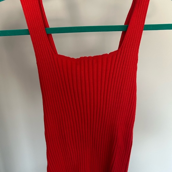 💚2/30-Staccato Vibrant Red Tank Top with White Heart Accents - Picture 3 of 5